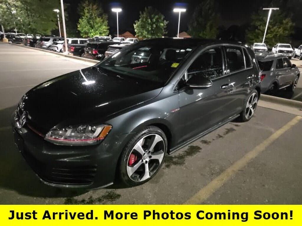 2017 VOLKSWAGEN Golf GTI