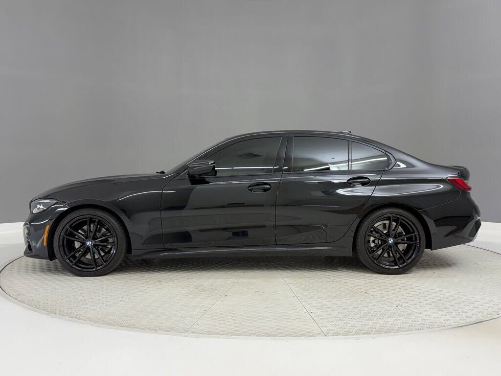 2022 BMW 330i