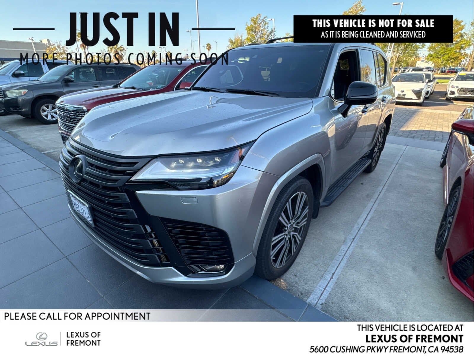 2022 LEXUS LX