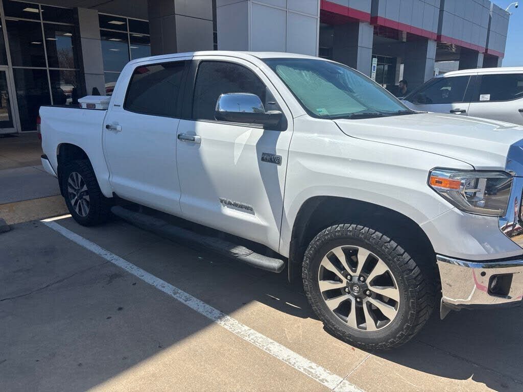 2020 TOYOTA Tundra