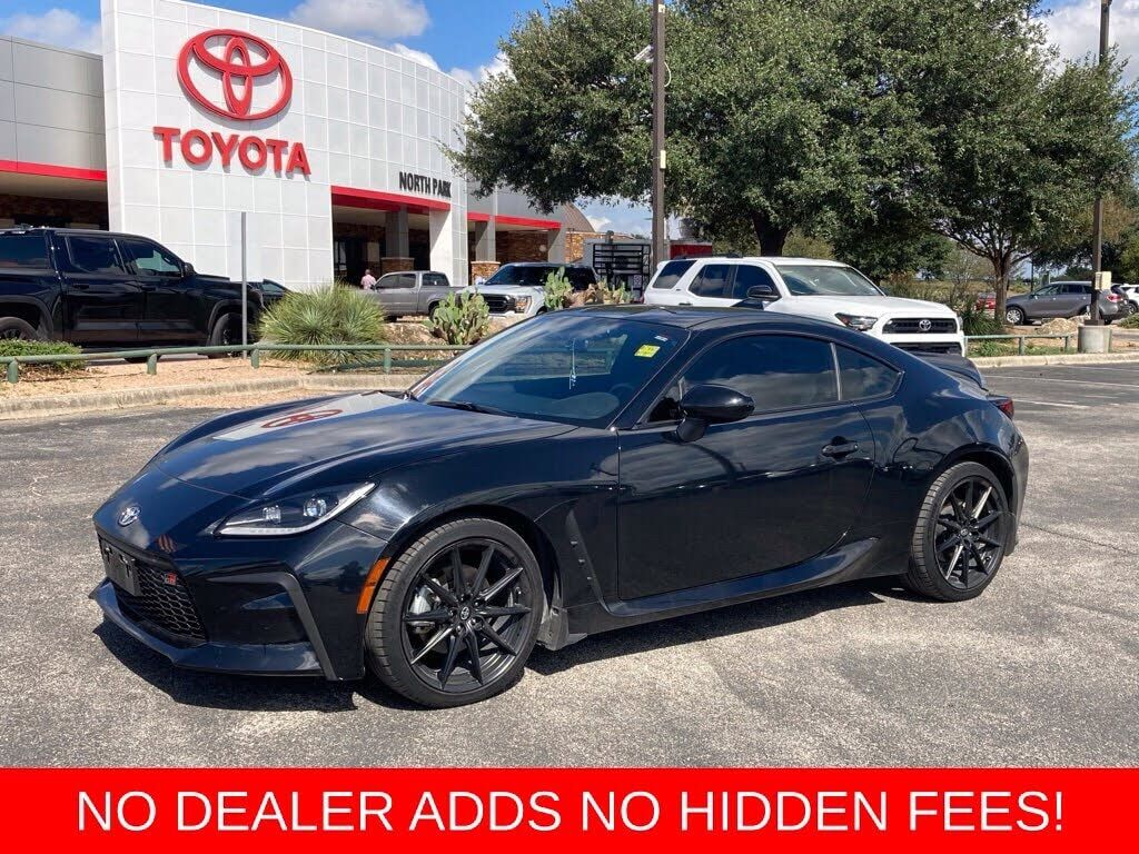 2024 TOYOTA GR86