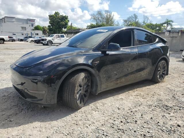 2022 TESLA Model Y