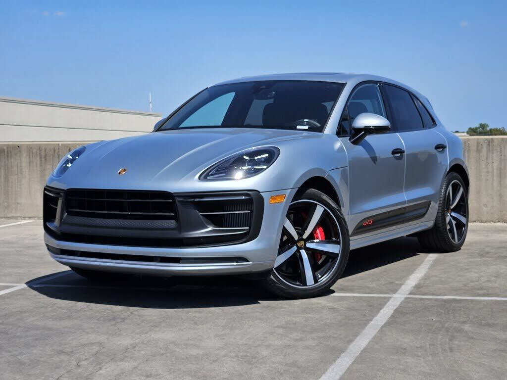2022 PORSCHE Macan