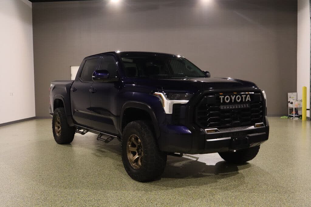 2024 TOYOTA Tundra