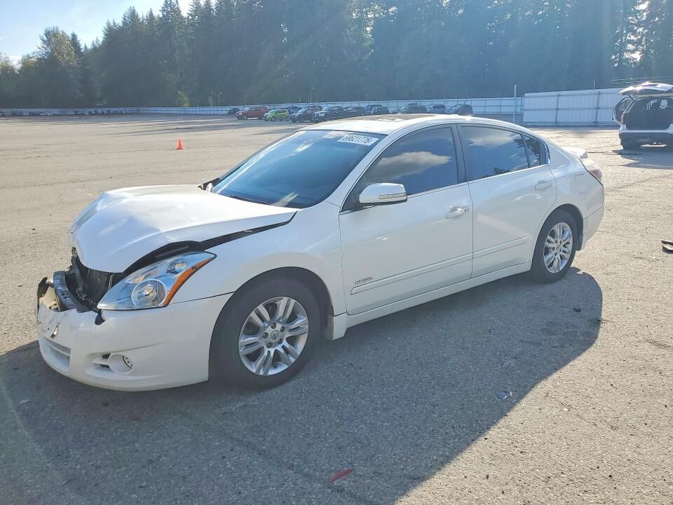 2010 NISSAN Altima