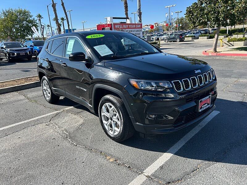2025 JEEP Compass