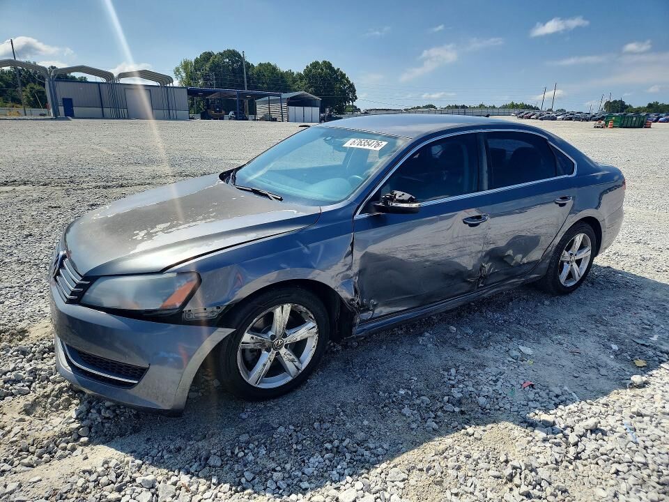 2014 VOLKSWAGEN Passat