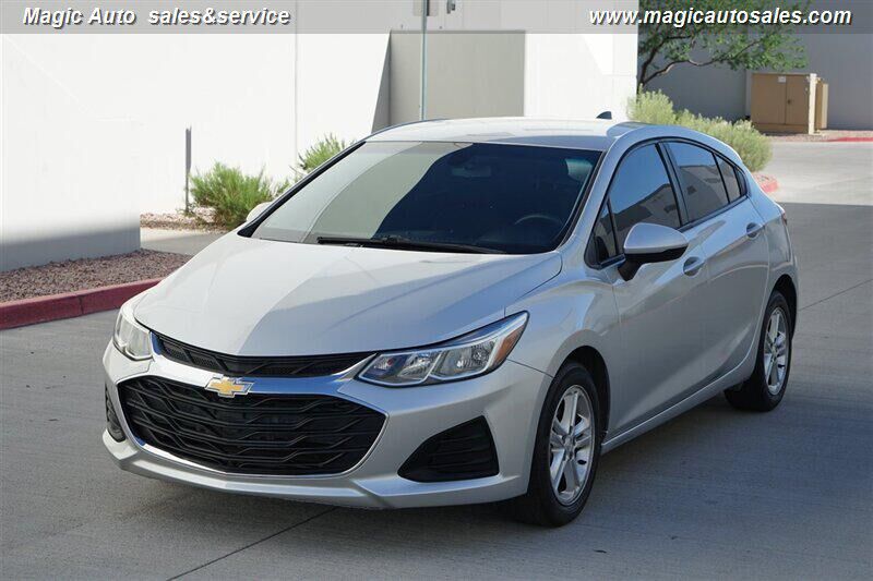2019 CHEVROLET Cruze