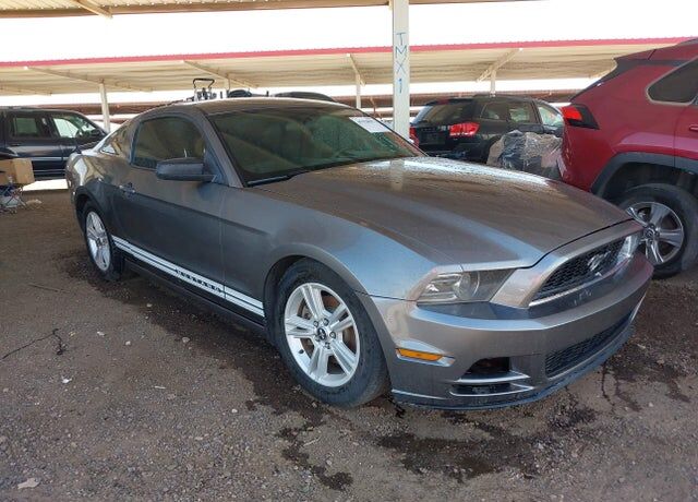 2013 FORD Mustang