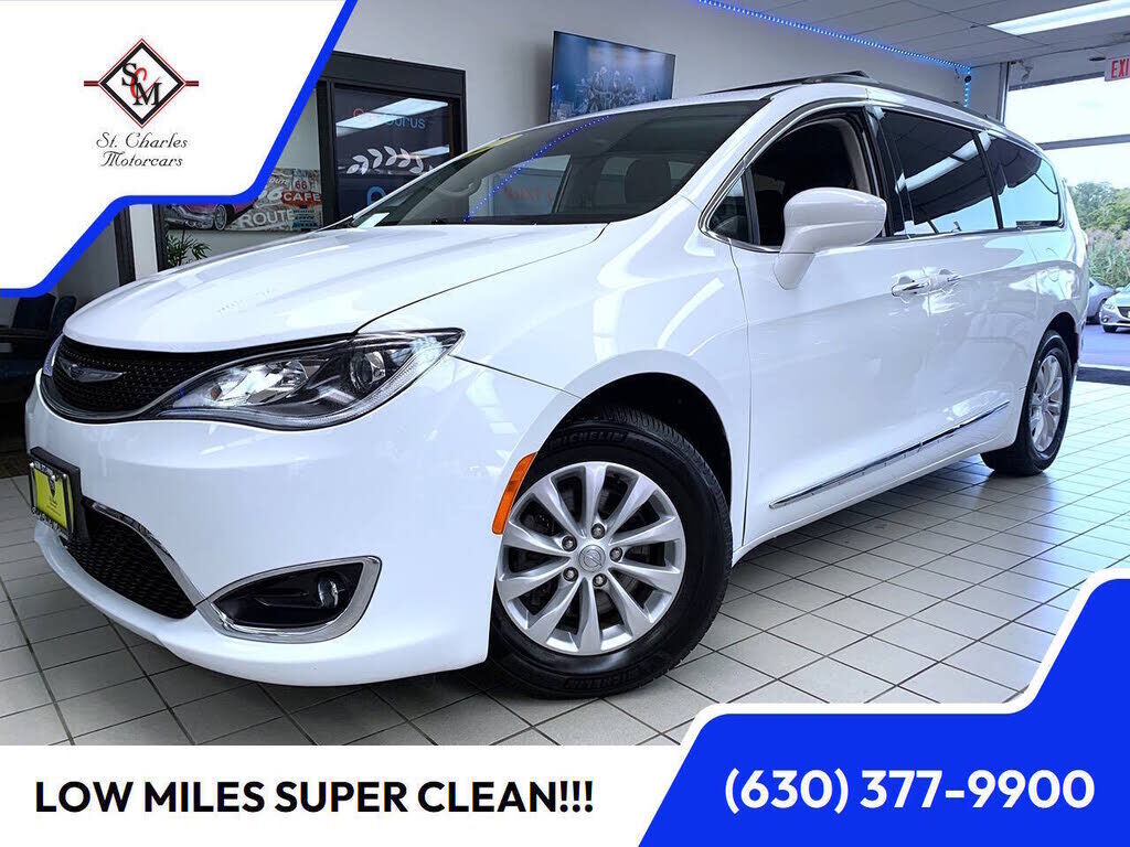 2017 CHRYSLER Pacifica