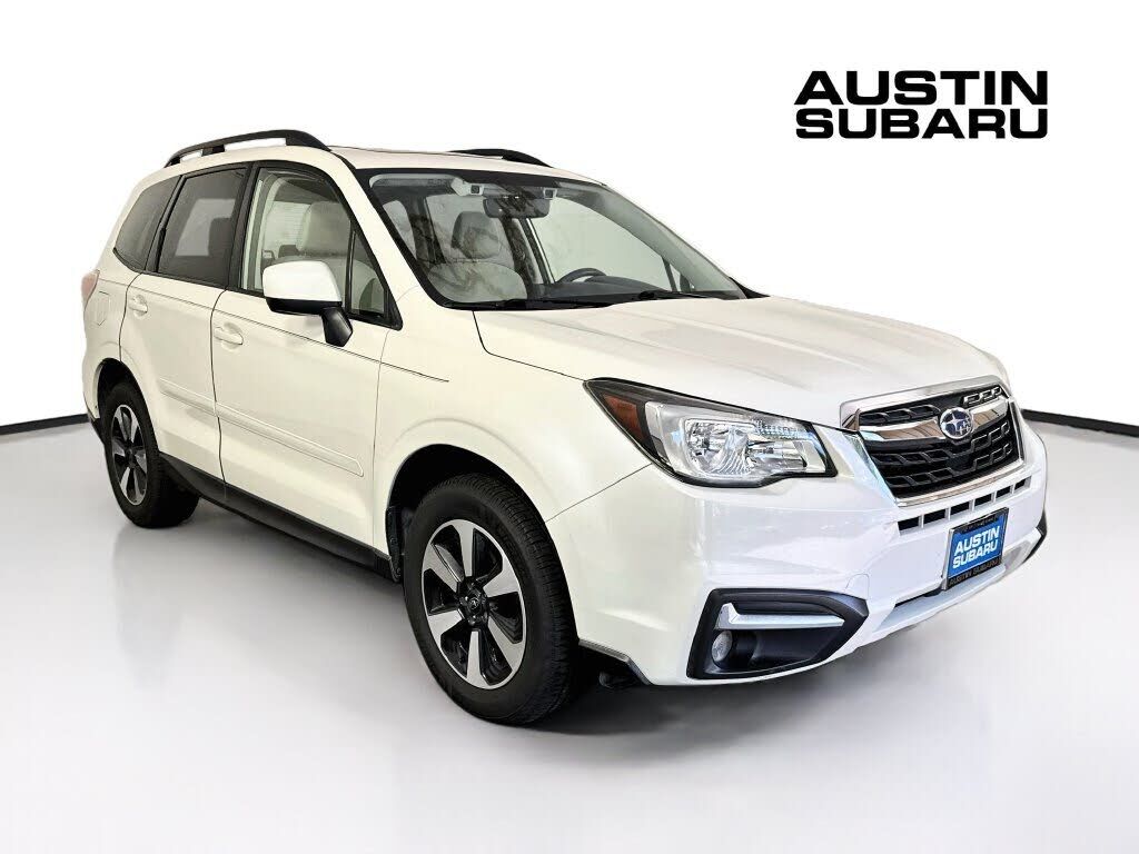 2017 SUBARU Forester