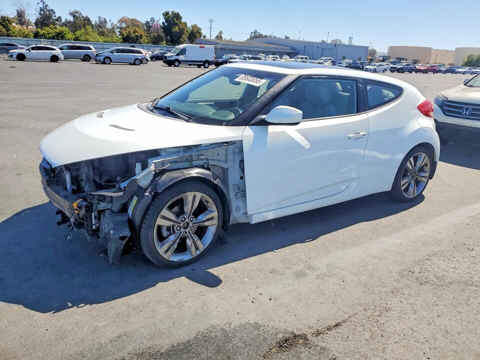 2013 HYUNDAI Veloster