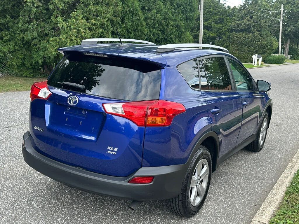 2015 TOYOTA RAV4