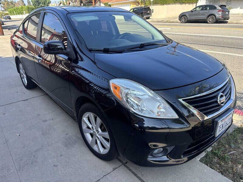 2014 NISSAN Versa