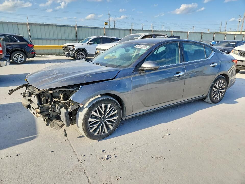 2023 NISSAN Altima