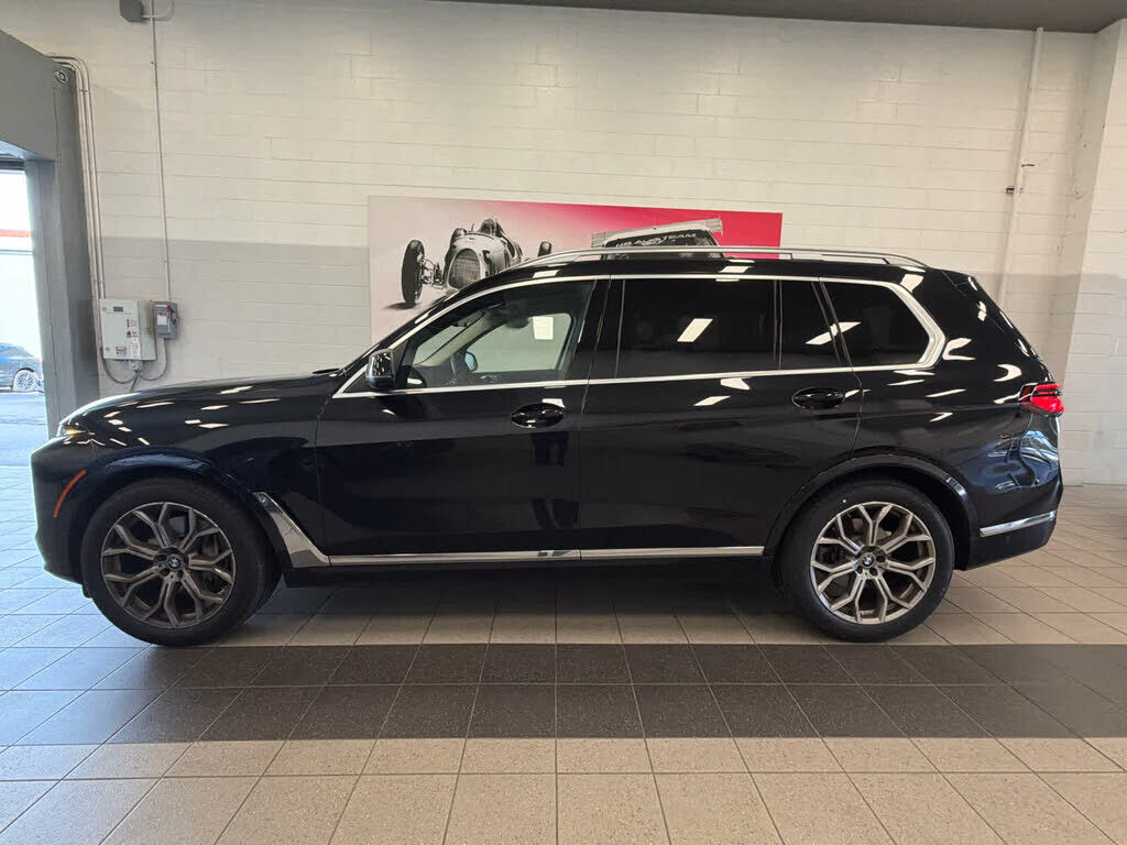 2025 BMW X7