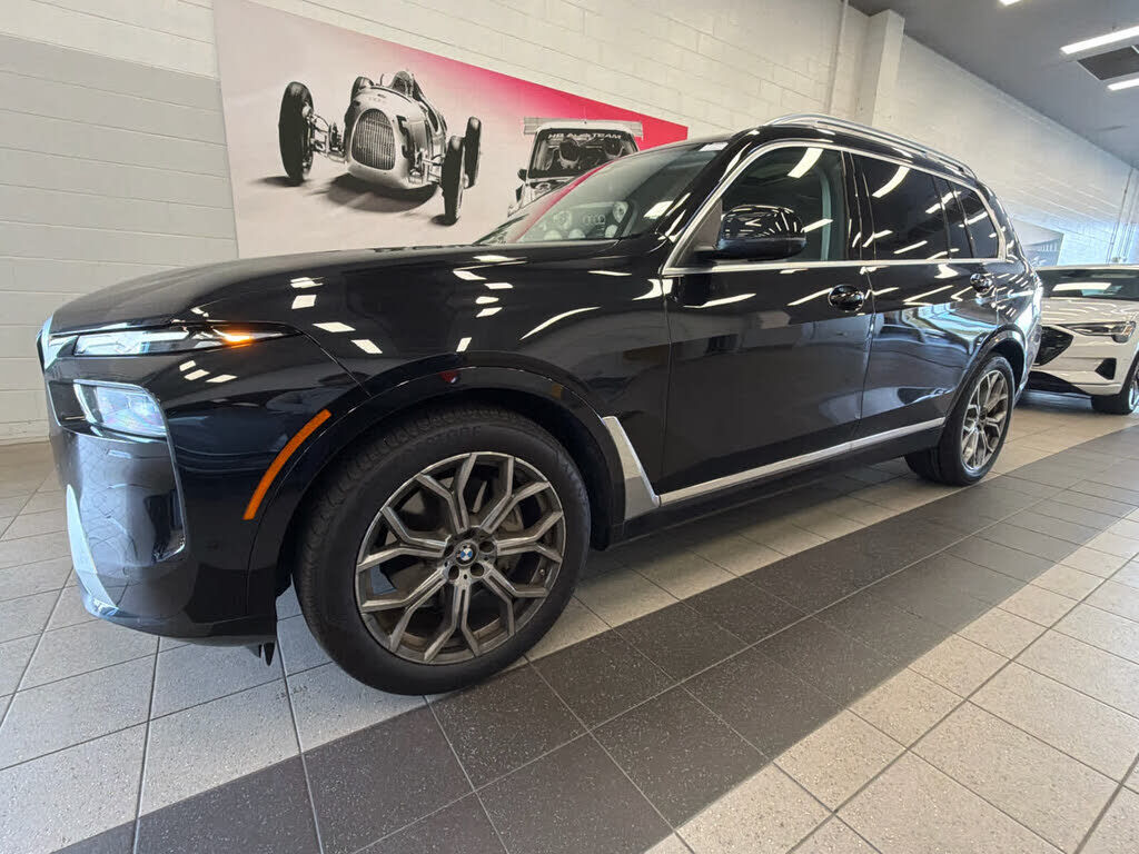 2025 BMW X7