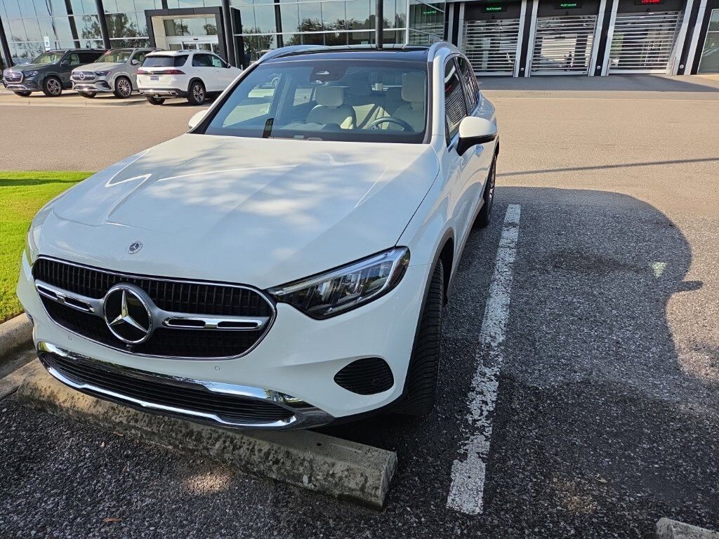 2024 Mercedes-Benz GLC-Class