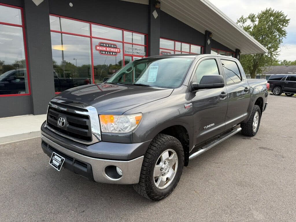 2011 TOYOTA Tundra