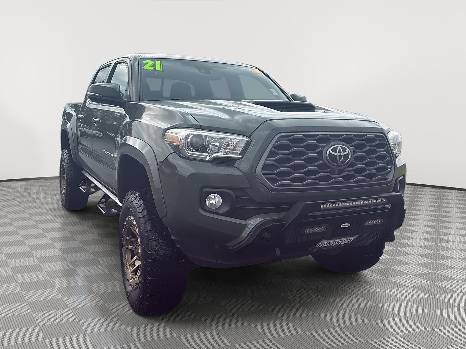 2021 TOYOTA Tacoma
