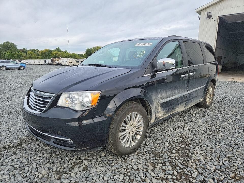 2015 CHRYSLER Town and Country