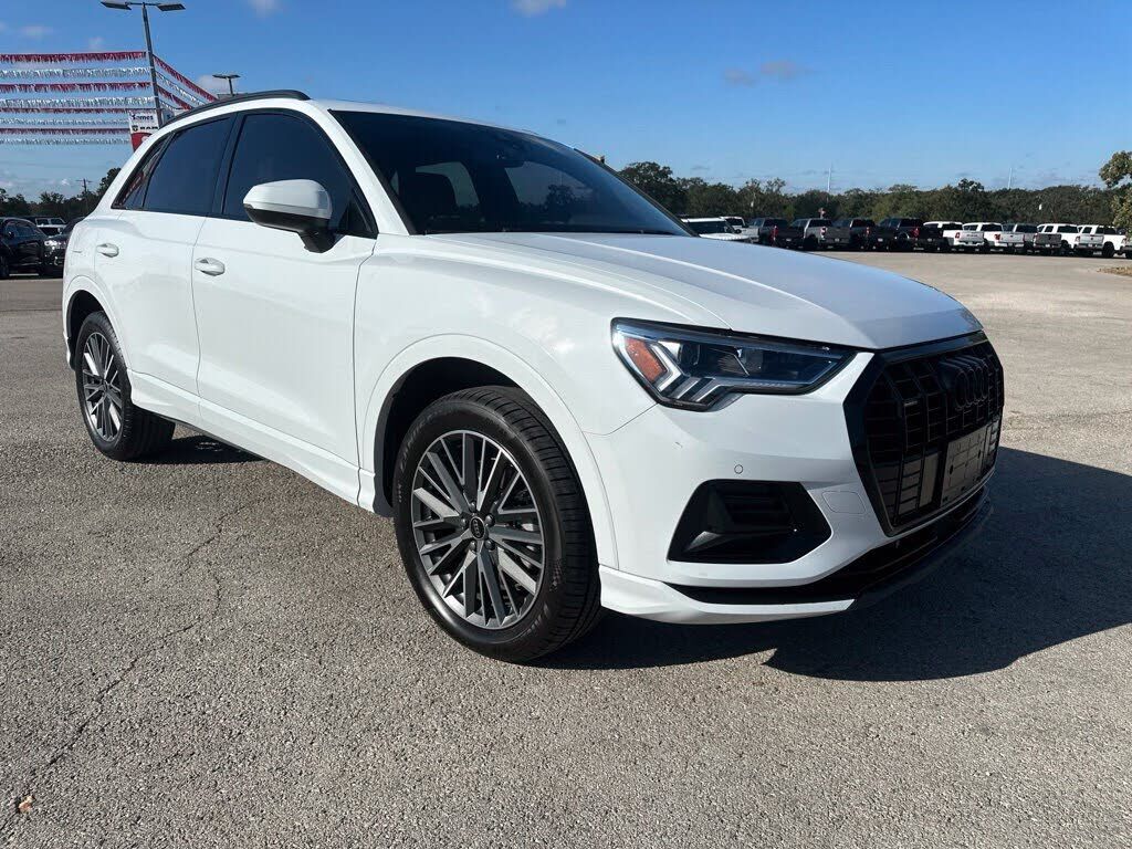 2023 AUDI Q3