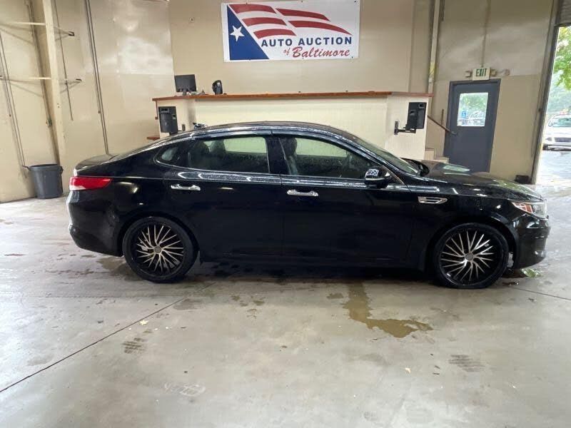 2017 KIA Optima