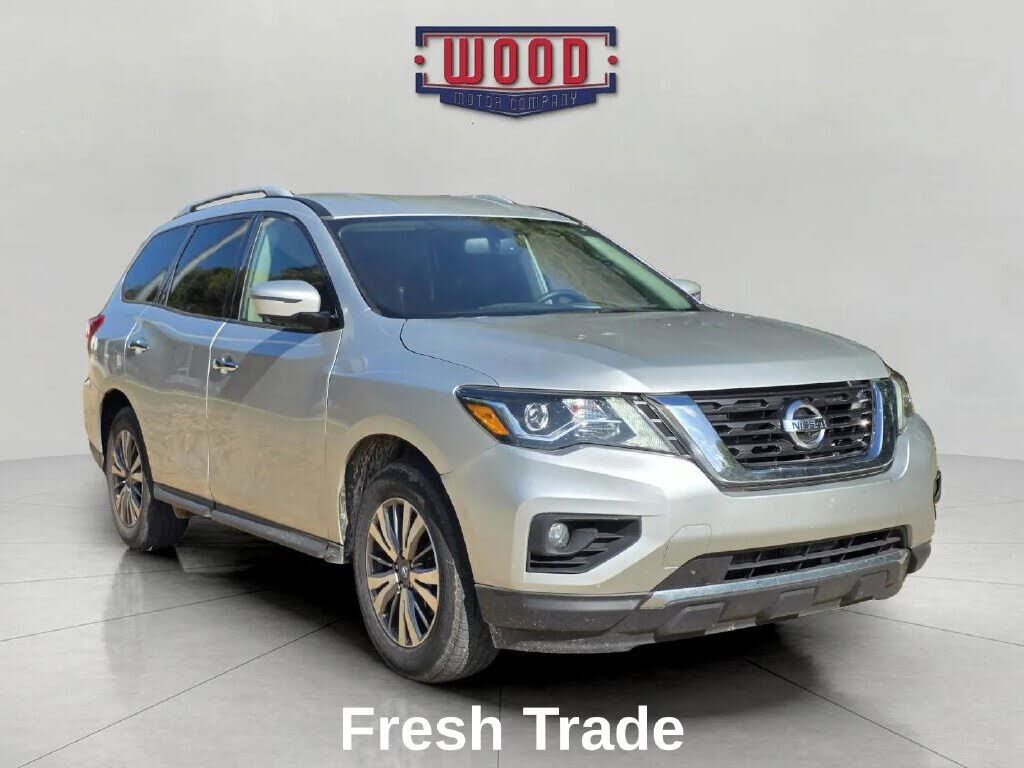 2020 NISSAN Pathfinder