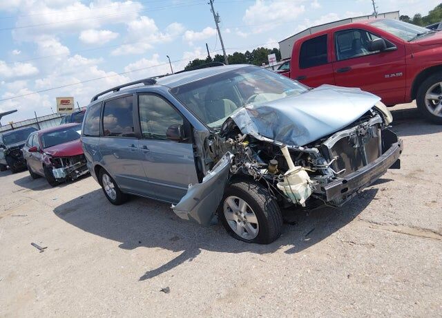 2005 TOYOTA Sienna