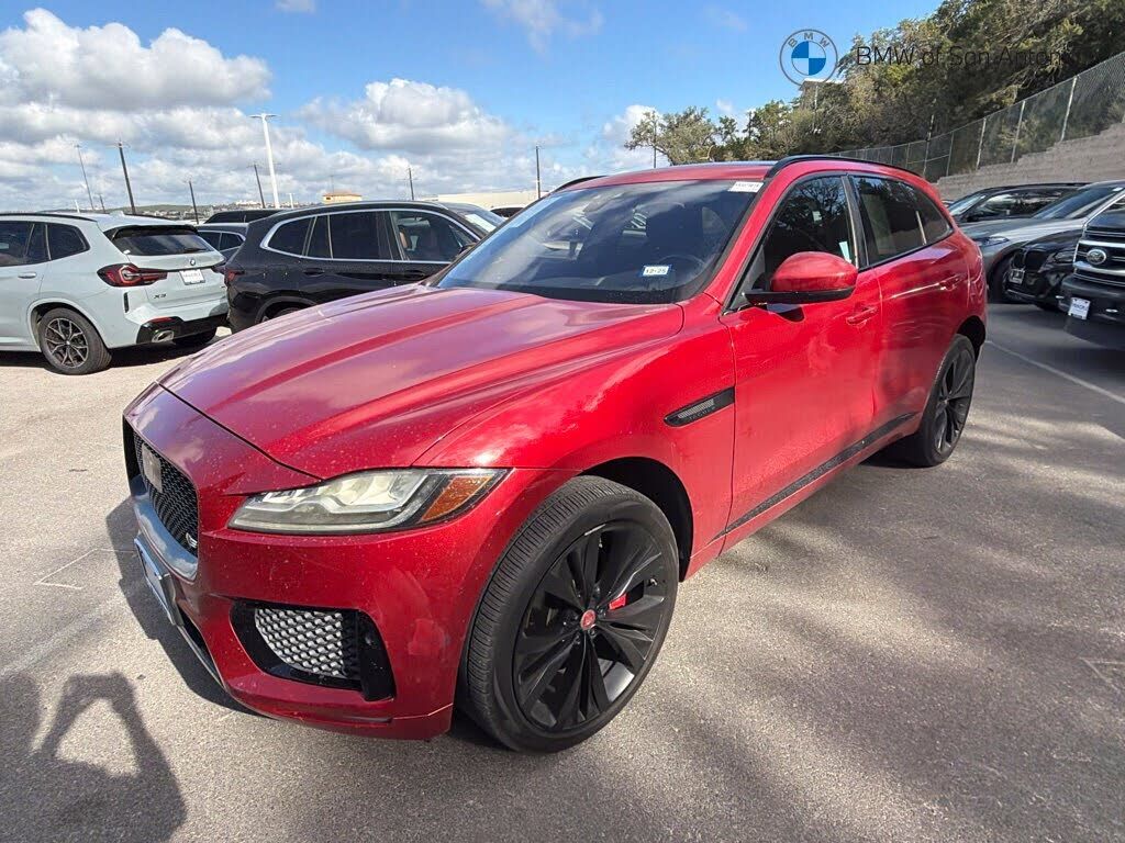 2019 JAGUAR F-Pace
