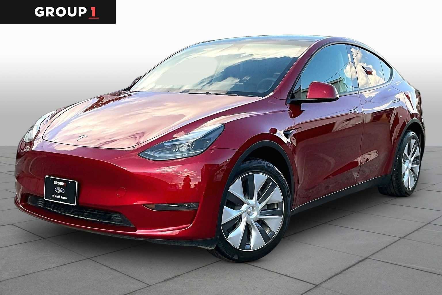 2024 TESLA Model Y