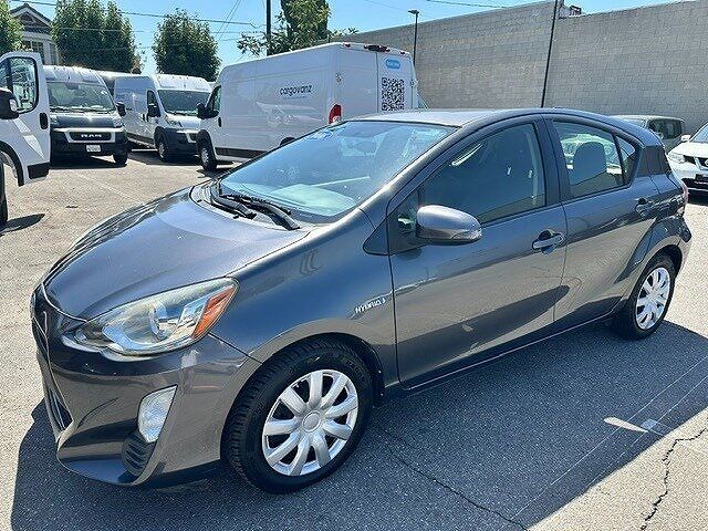 2016 TOYOTA Prius