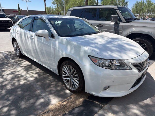 2014 LEXUS ES