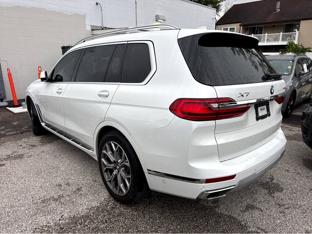 2022 BMW X7