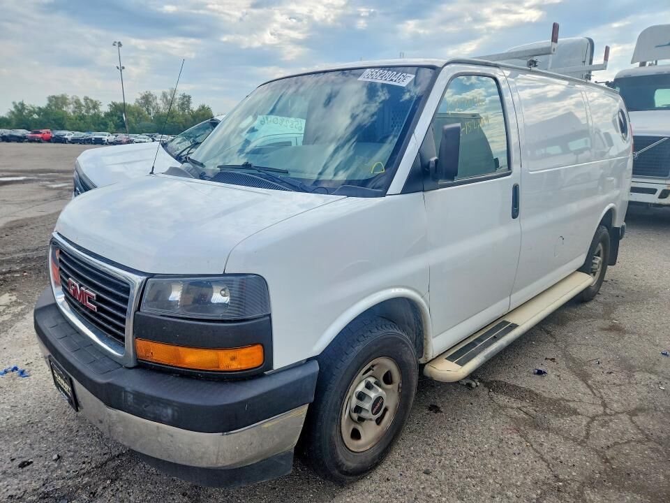 2017 GMC Savana