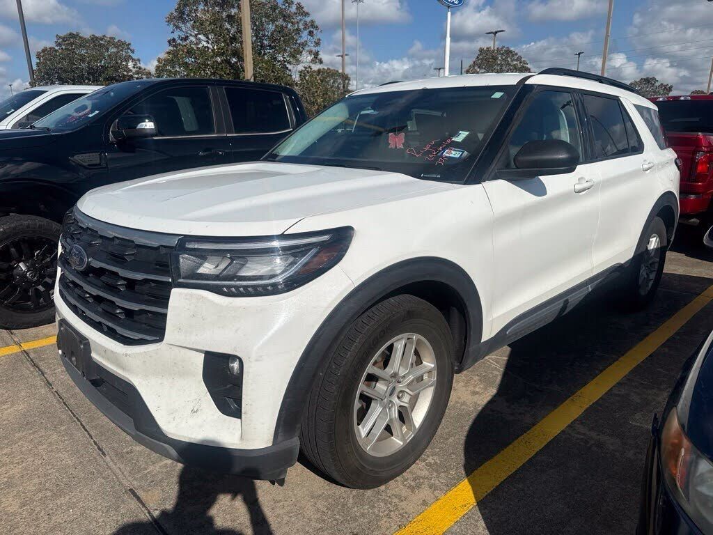 2025 FORD Explorer