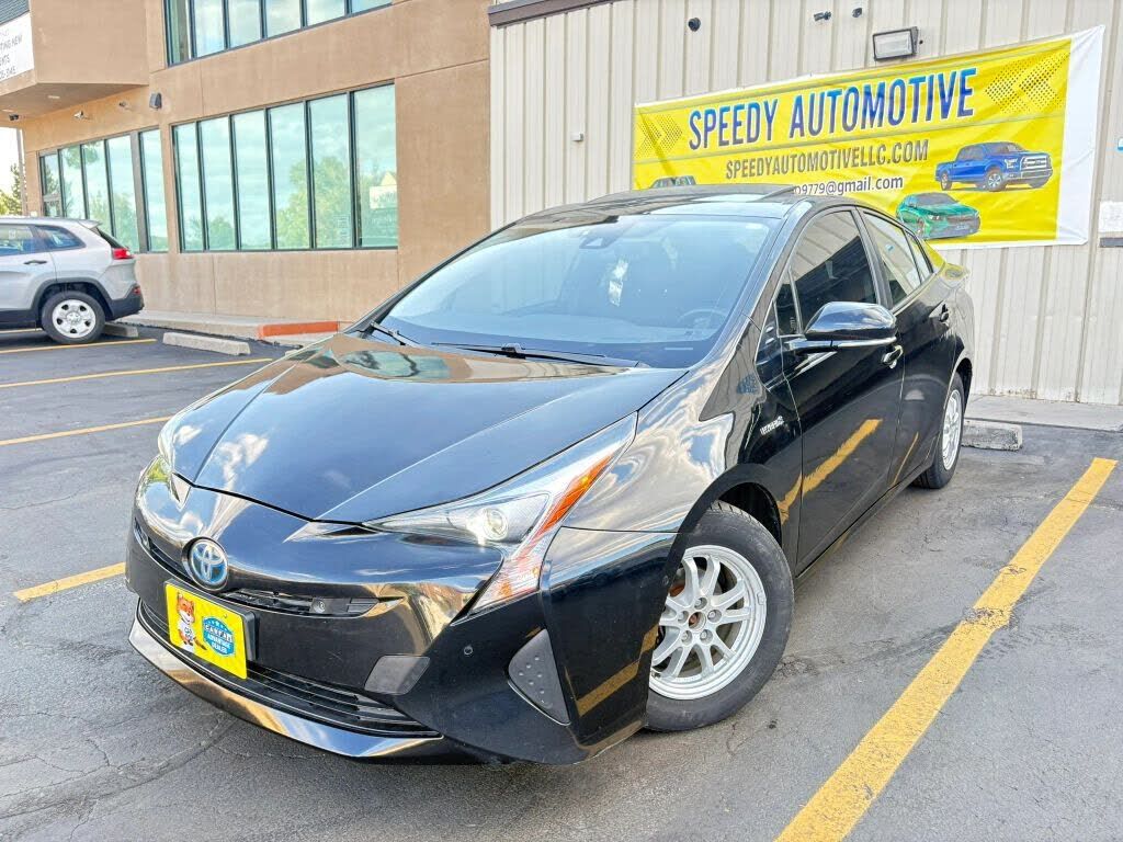 2017 TOYOTA PRIUS