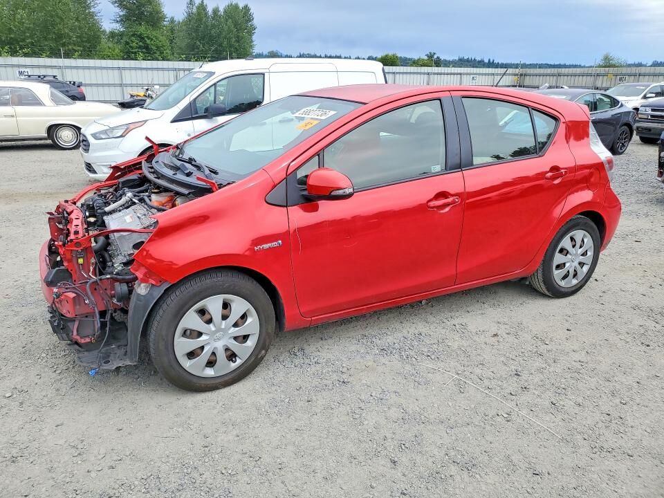 2013 TOYOTA Prius
