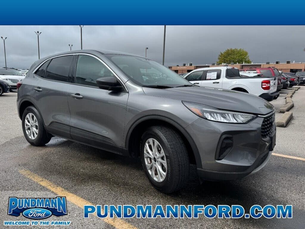 2023 FORD Escape