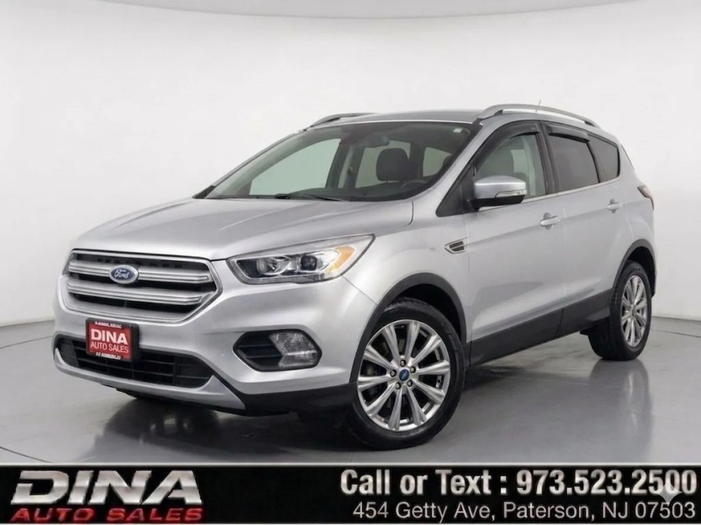 2017 FORD Escape
