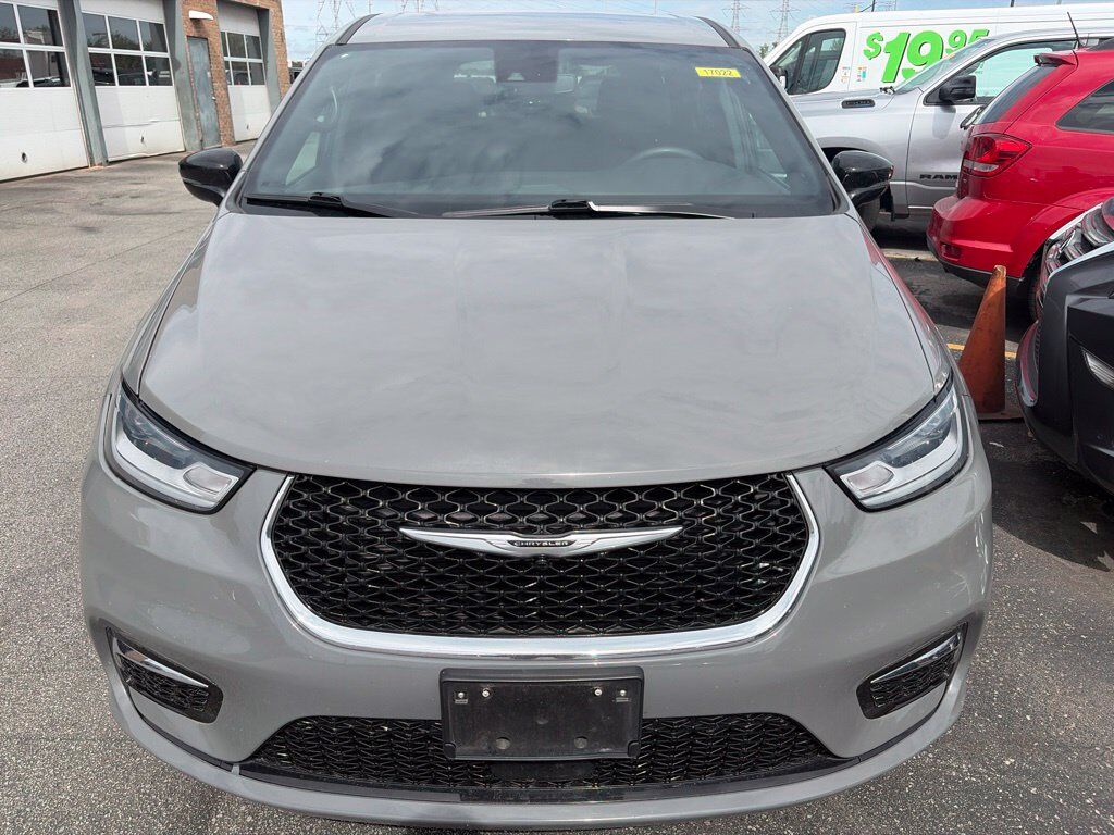 2025 CHRYSLER Pacifica