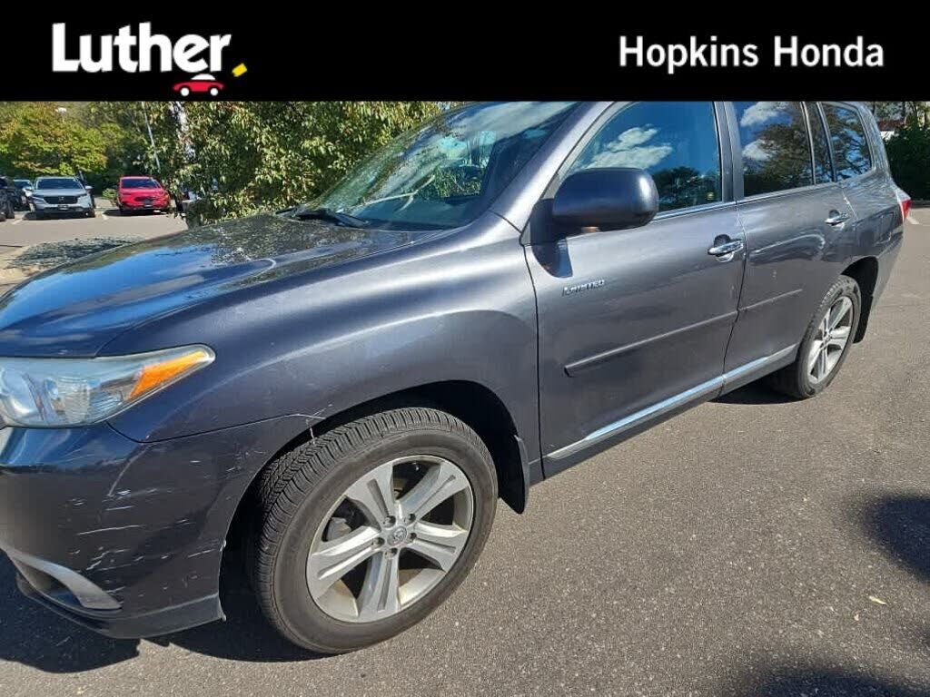 2011 TOYOTA Highlander