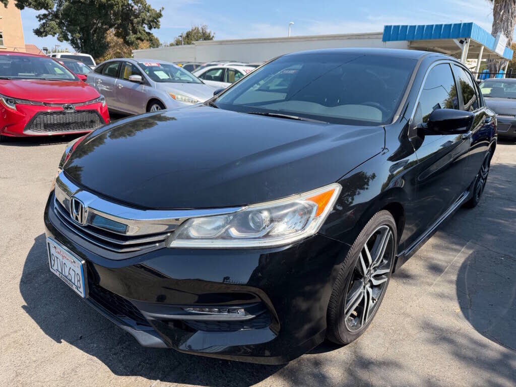 2017 HONDA Accord