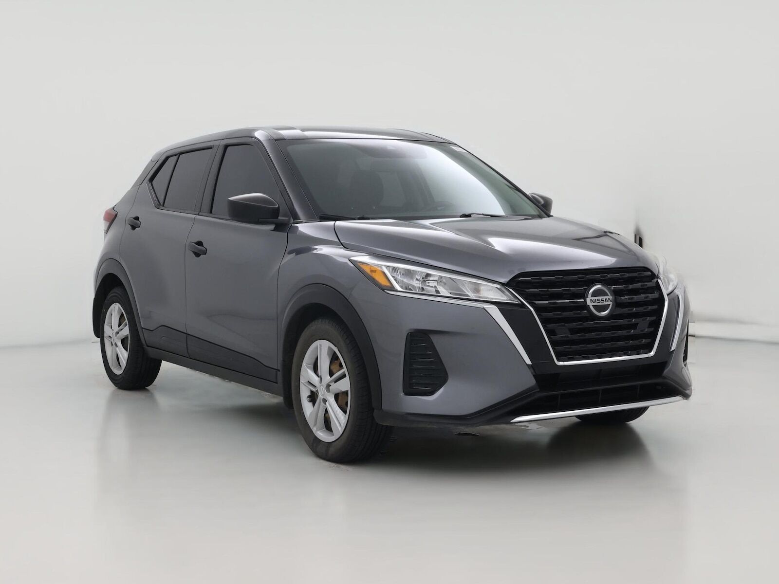 2021 NISSAN Kicks