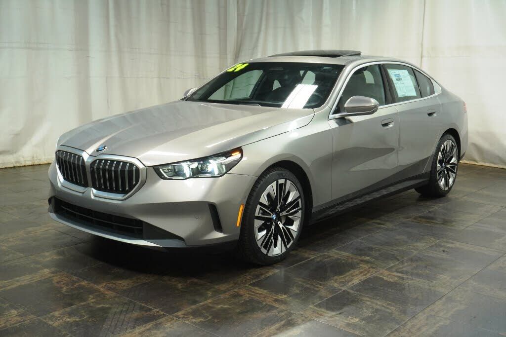 2024 BMW 530i