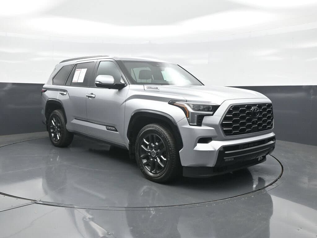 2024 TOYOTA Sequoia