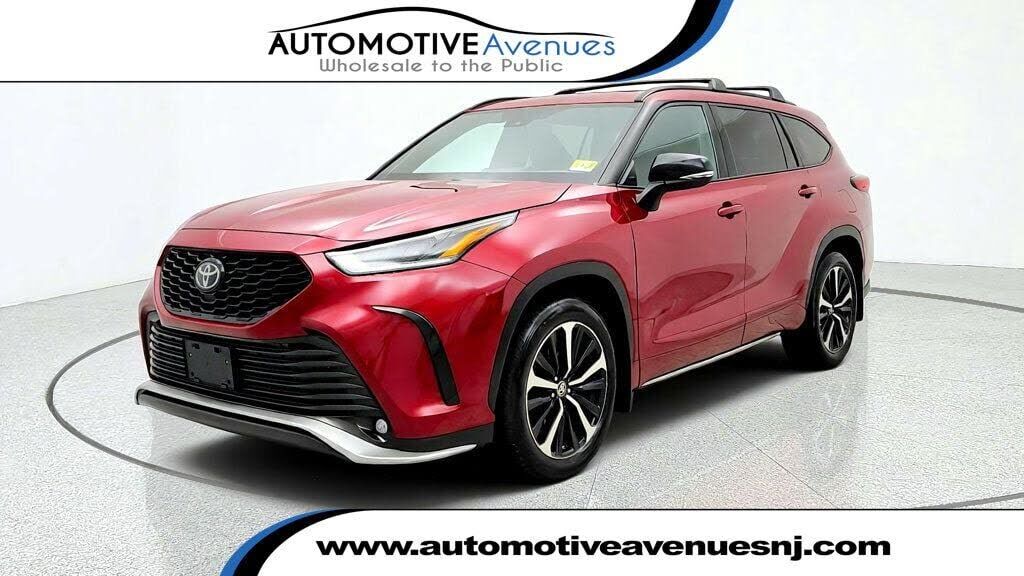 2022 TOYOTA Highlander