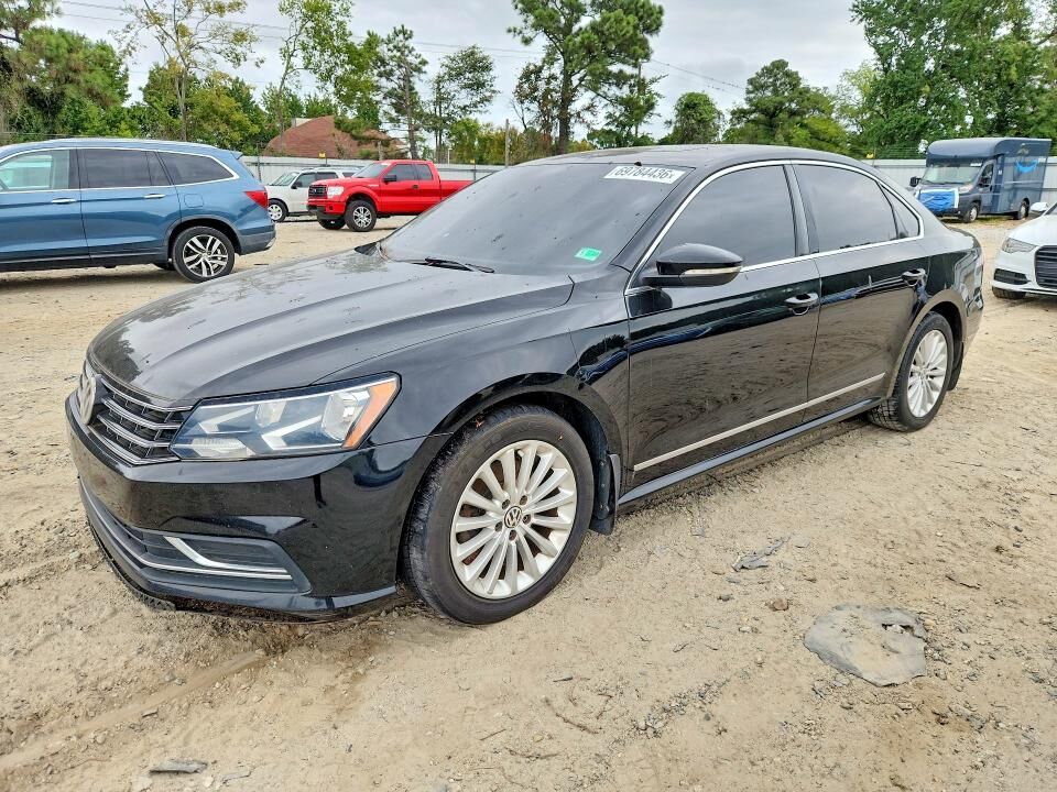 2016 VOLKSWAGEN Passat