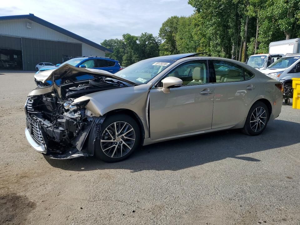 2018 LEXUS ES