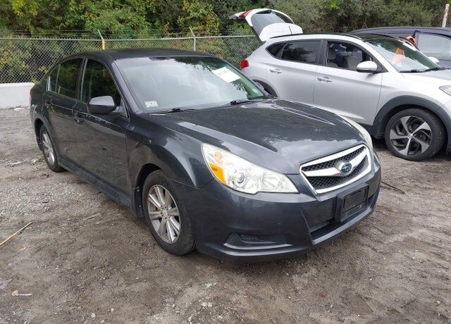 2011 SUBARU Legacy